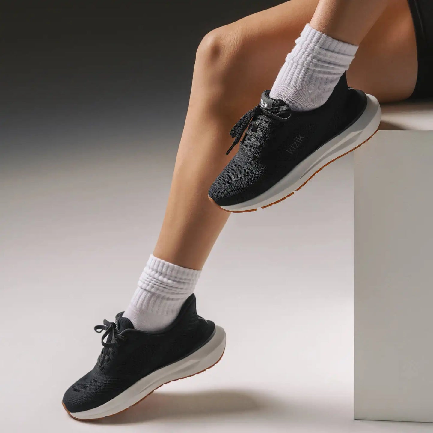 Women's Athens 2 Knit - Black/Bright White