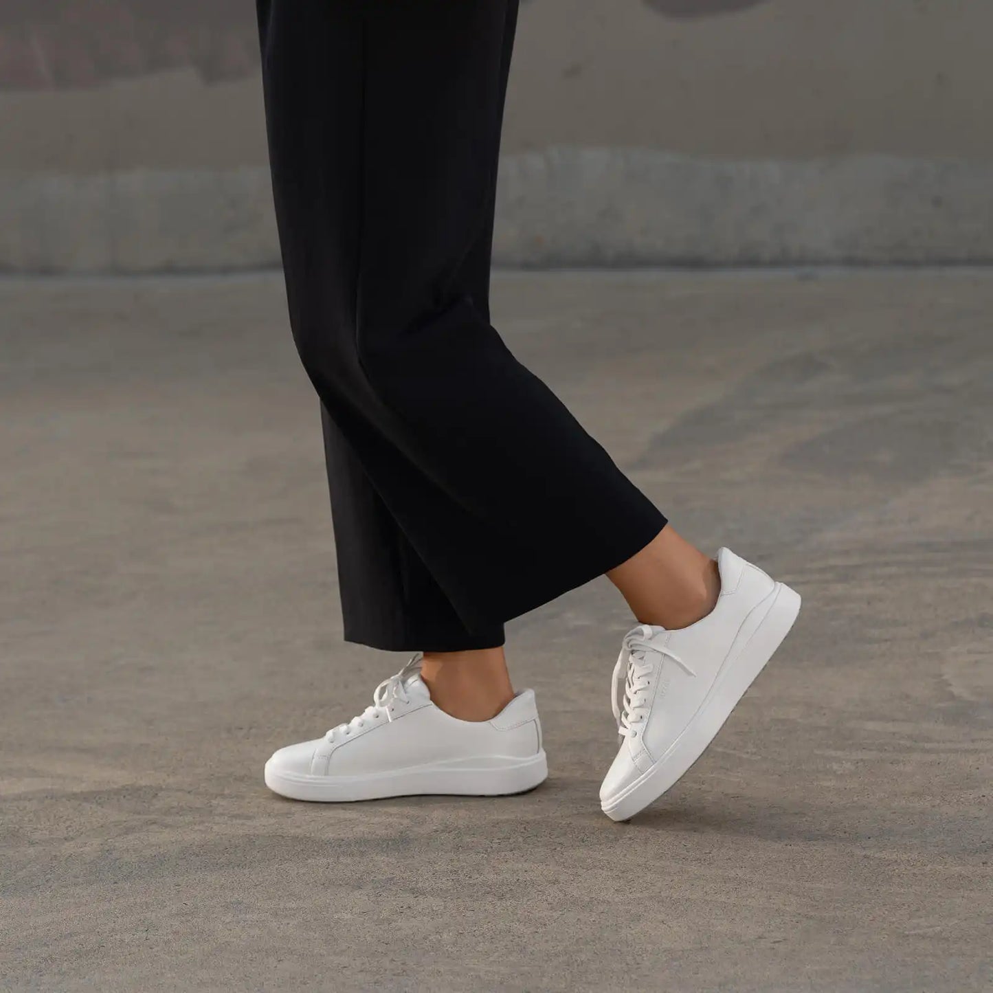Women's Vegas 2 - Bright White